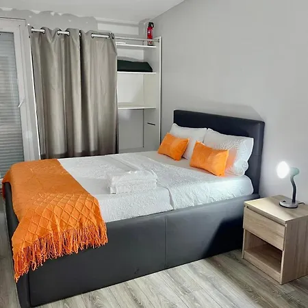 Privatunterkunft Agreable Menucourt